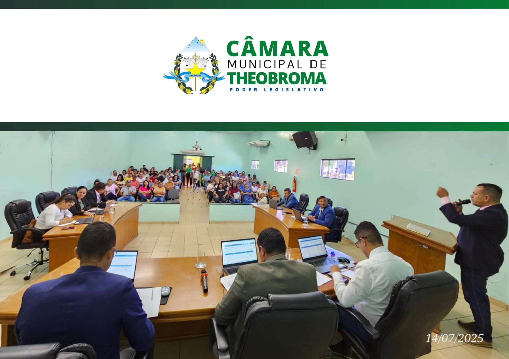 Câmara de Theobroma realiza última sessão do 1º semestre legislativo com plenário lotado por servidores
